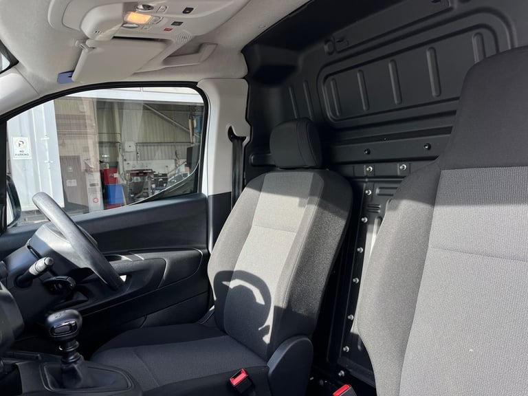  Peugeot Partner 1.5 Bluehdi 1000 Professional Premium  Plus Standard Panel Van