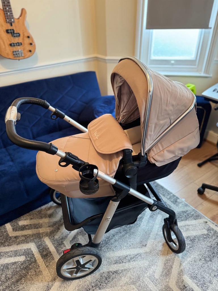 Silver Cross Pioneer Special Edition travel set 