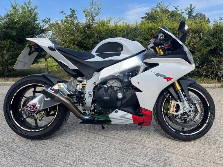 2015 65 APRILIA RSV4R A-PRC RSV1000 RSV4 R V4 MINT 8k MILES SPORTS SUPERBIKE