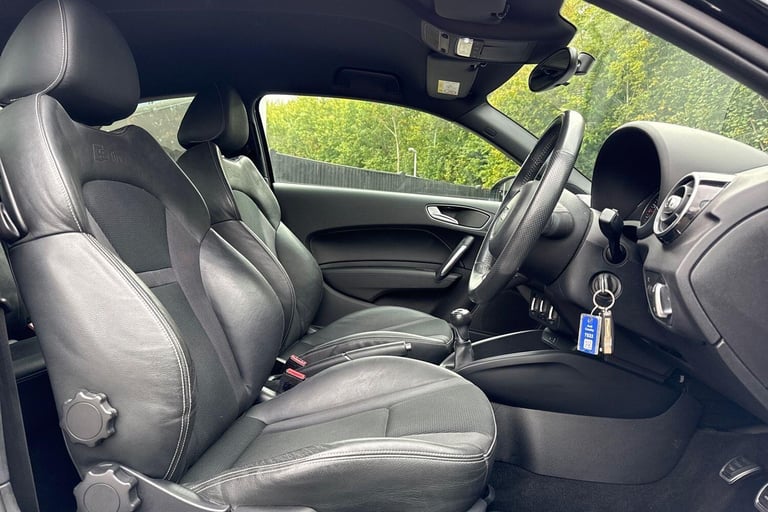  Audi A1 1.0 TFSI S line Hatchback 3dr Petrol Manual Euro 6 (s/s) (Nav) (95 ps) Petrol Manual