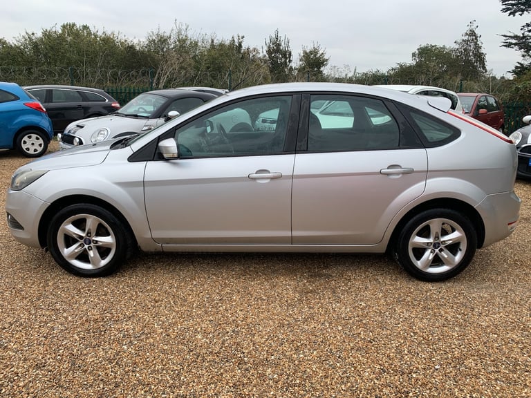 2009 Ford Focus 1.8 Zetec 5dr HATCHBACK Petrol Manual