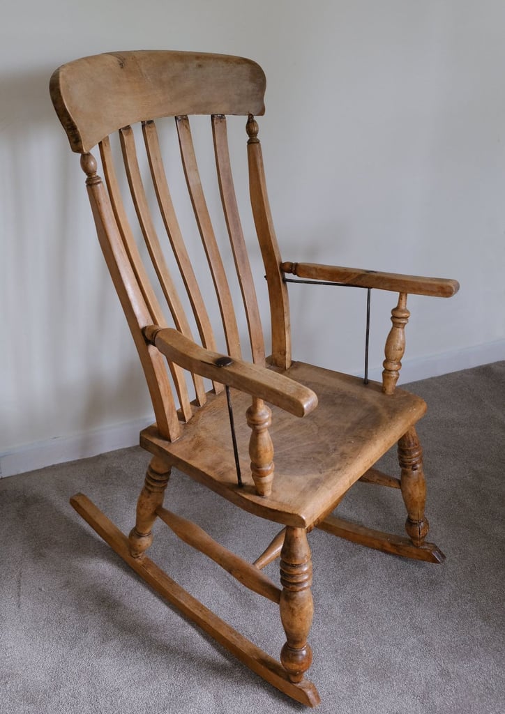 Authentic UK Country Adult Victorian Rocking Chair (c. 1870-1900)