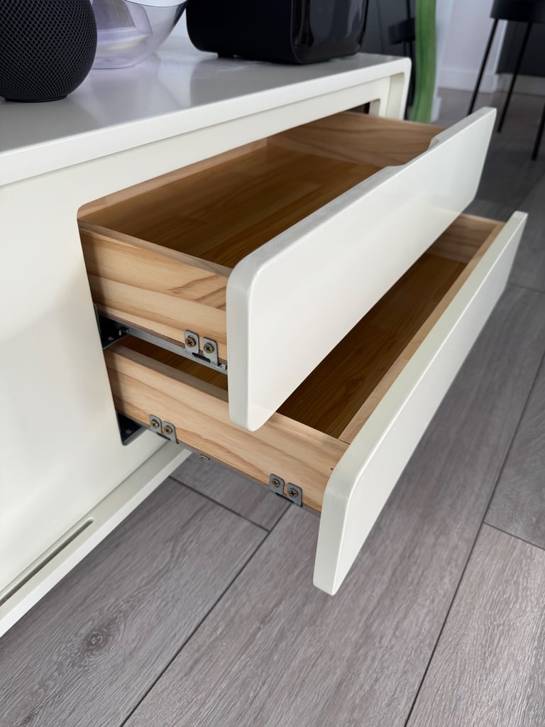 High-Quality TV Stand (White/Cream)