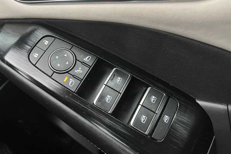 2021 Nissan Qashqai 1.3 DIG-T MH 158 TEKNA 5DR XTRONIC Hatchback Petrol Automatic