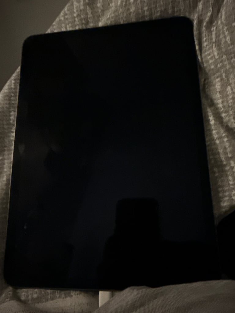 iPad Pro (11-inch)/2018. model A1980/64 GB