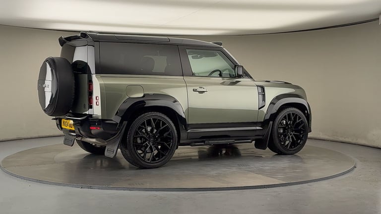 2024 Land Rover Defender 3.0 D300 X-Dynamic HSE 90 3dr Auto ESTATE DIESEL Automatic