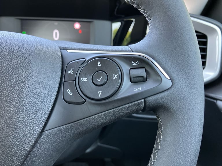 2024 Vauxhall Mokka 100kW Design 50kWh 5dr Auto SUV Electric Automatic