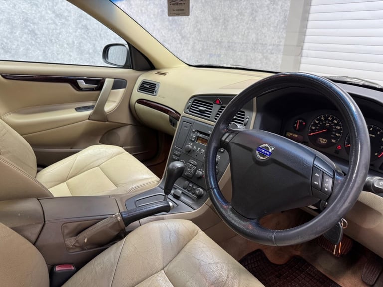 2002 Volvo S60 2.0T S 4dr SALOON Petrol Automatic