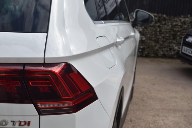 2017 Volkswagen Tiguan 2.0 TDI SEL DSG 4Motion Euro 6 (s/s) 5dr ESTATE Diesel Automatic