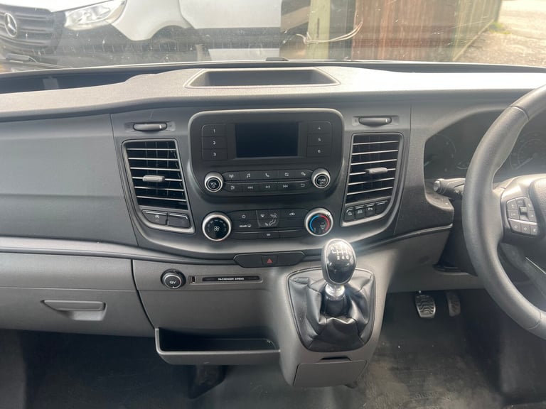 2020 Ford Transit 2.0 EcoBlue 130ps H3 17 Seater Trend MINIBUS Diesel Manual