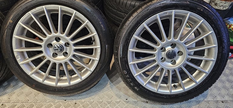 VW 17 alloy wheels + 4 x tyres 225 45 17 RoadCruza All Seasons