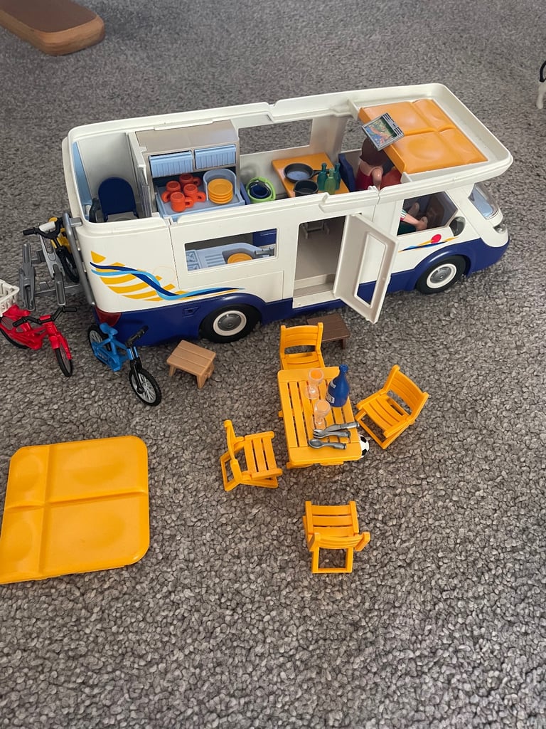 Playmobil motorhome