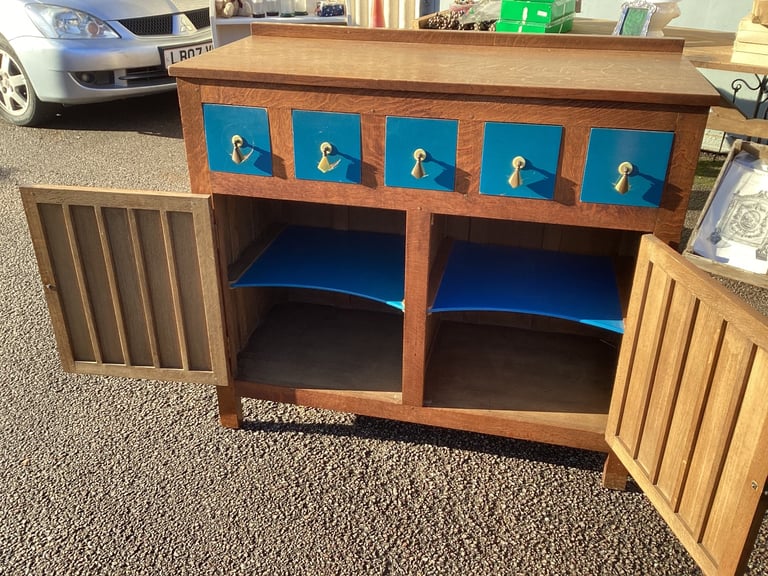 HEALS ARTS AND CRAFTS OAK CABINET