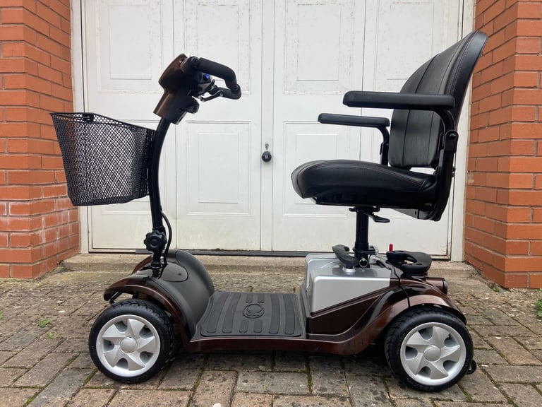 image for Kymco Zeo Sport Mobility Scooter. NEW batteries. I'm happy to deliver in Bristol.