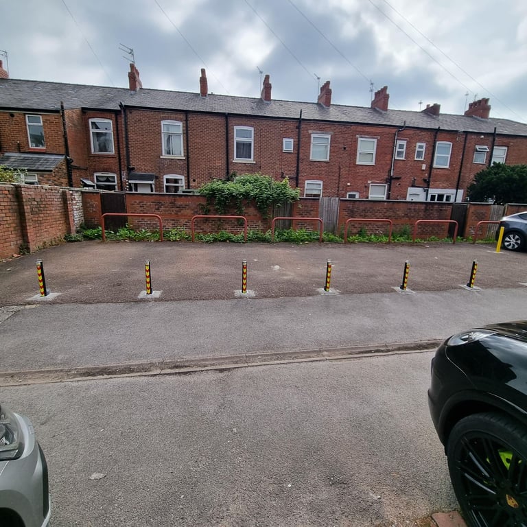 Secure Car Parking Spaces to Rent in Reddish