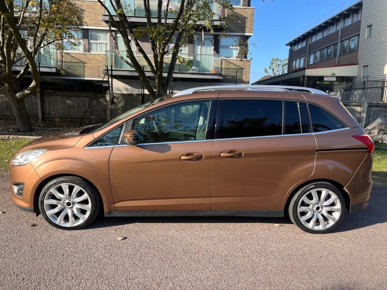 2012 Ford Grand C-Max 1.0T EcoBoost Zetec Euro 5 (s/s) 5dr MPV Petrol Manual