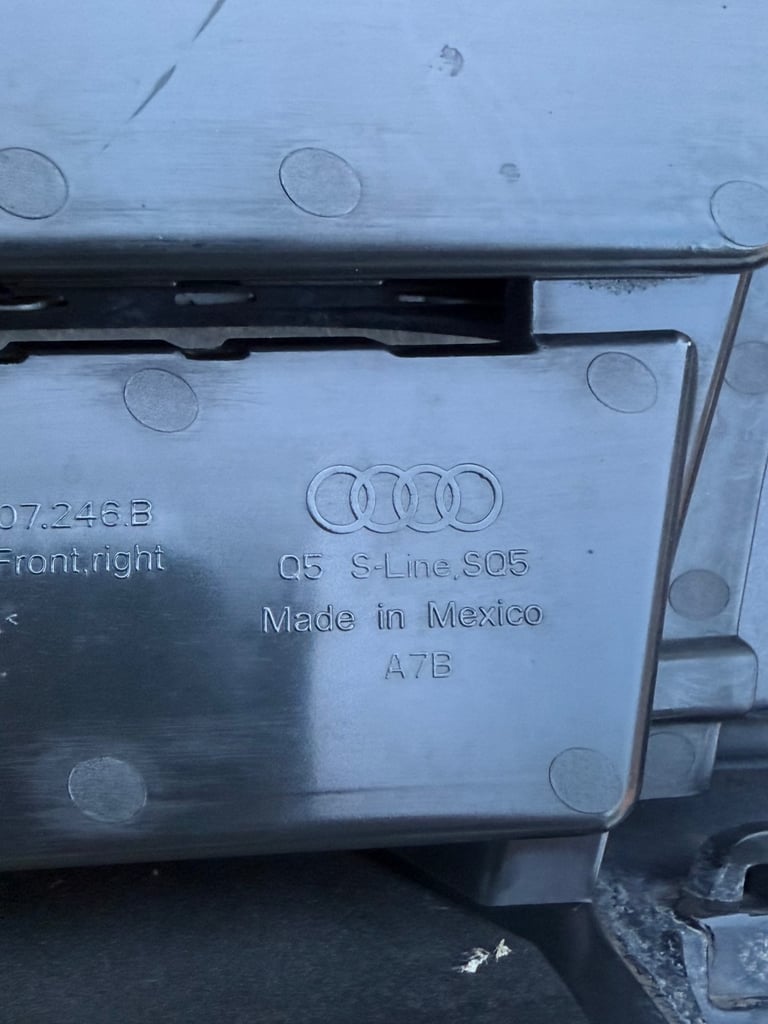 AUDI Q5 S LINE SQ5 80A 2017-2020 FRONT BUMPER RIGHT LOWER GRILLE  GENUINE