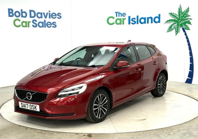 2017 17 VOLVO V40 2.0 T2 MOMENTUM HATCHBACK 5DR PETROL MANUAL EURO 6 (S/S) (122 