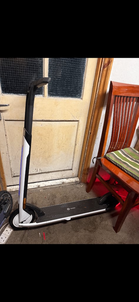 Segway t15 | Adult Electric Scooter / E scooter 