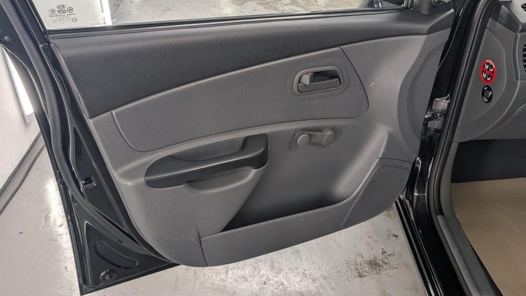 2010 Kia Rio 1.4 1 5dr HATCHBACK Petrol Manual