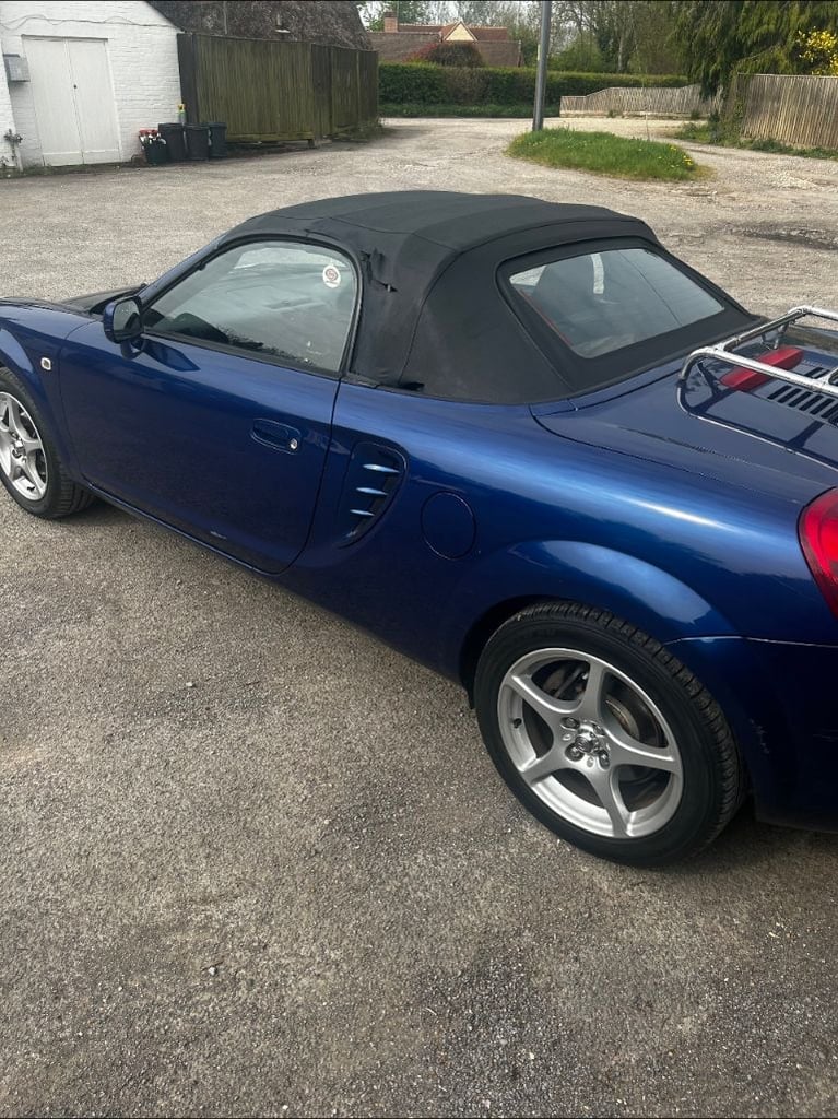 Toyota, MR2, Convertible, 2002, Manual, 1794 (cc), 2 doors