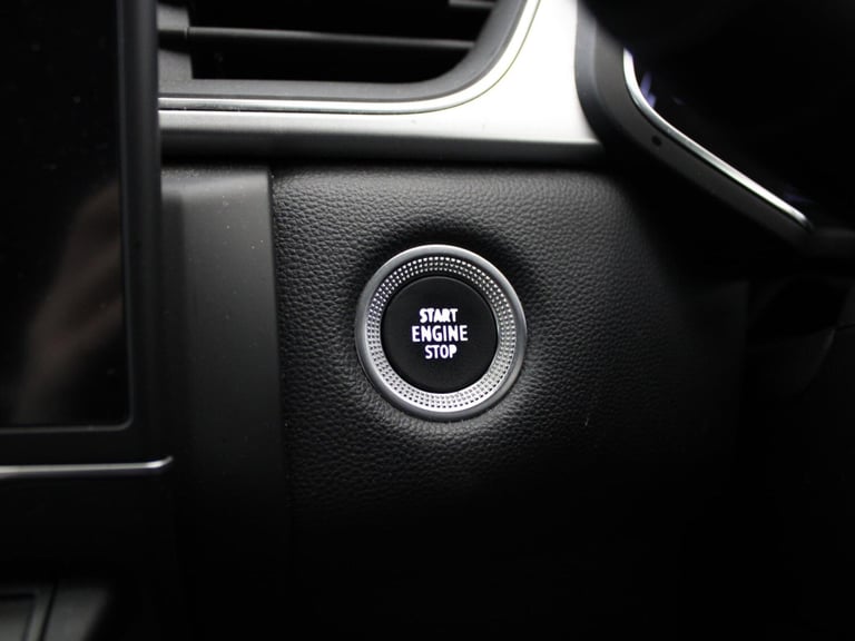 2022 Renault Captur 1.3 TCE 140 SE Edition 5dr Crossover/SUV Petrol Manual