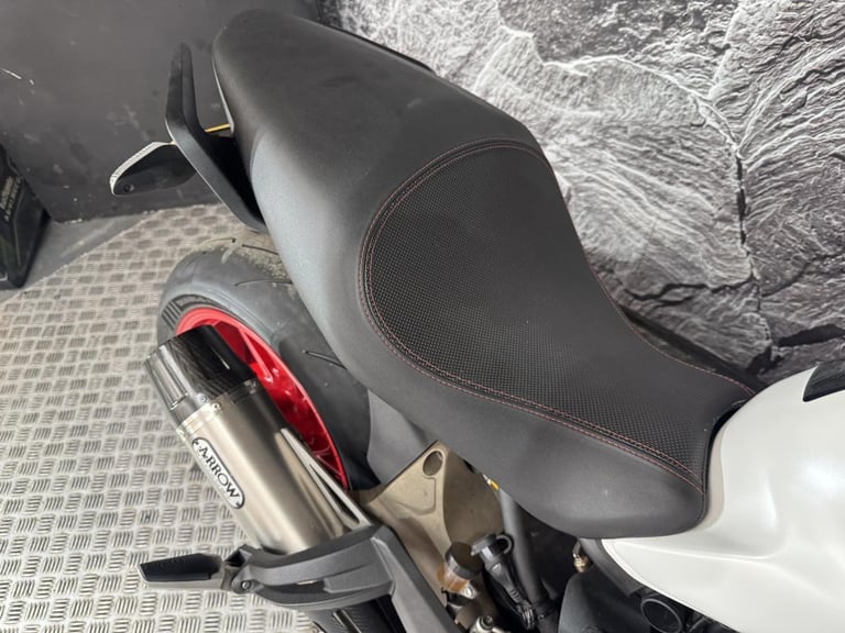 DUCATI MONSTER 821 2014