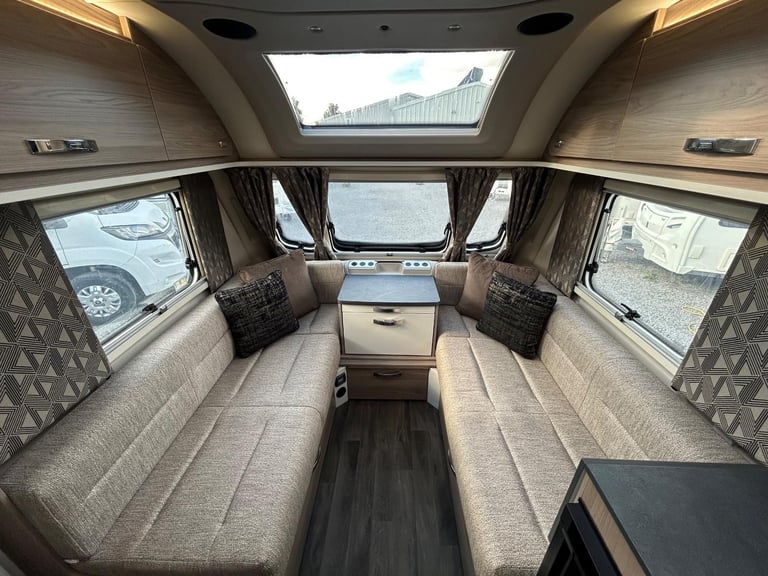 Swift Exclusive 4 SB 2024