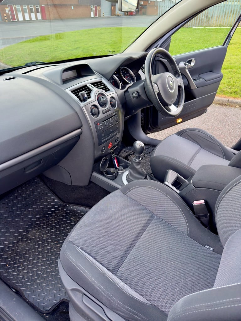 Renault Megane 2.0 GT Turbo (192bhp)