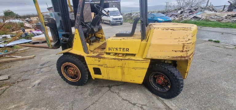 Hyster 4 ton forklift spare or repair