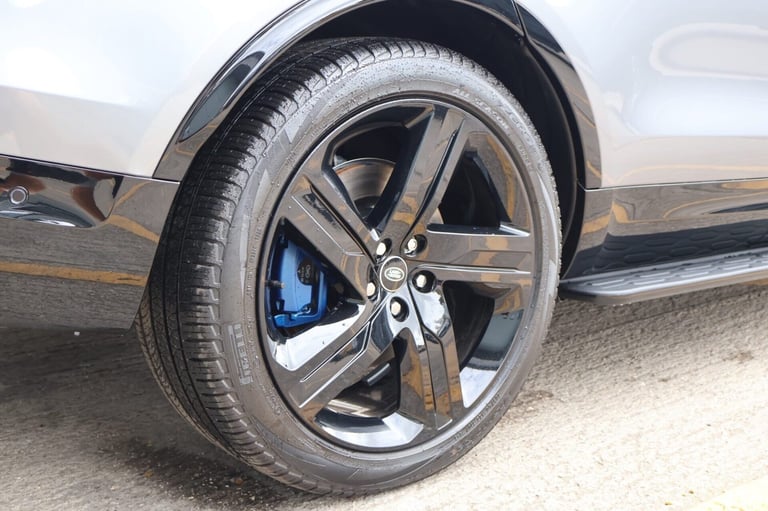 2025 Land Rover Discovery BRAND NEW COMMERCIAL DYNAMIC HSE STYLED BY SEEKER  AND REAR SEAT CONVER...