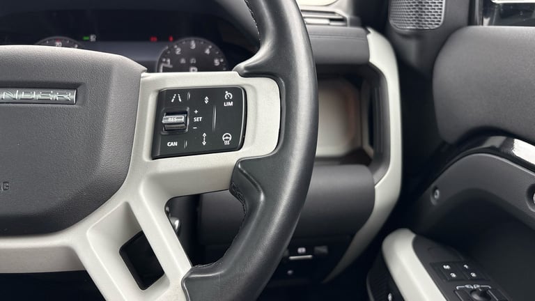 2022 Land Rover Defender 110 2.0 P400e 15.4kWh XS Edition SUV 5dr Petrol Plug-in Hybrid Auto 4WD ...