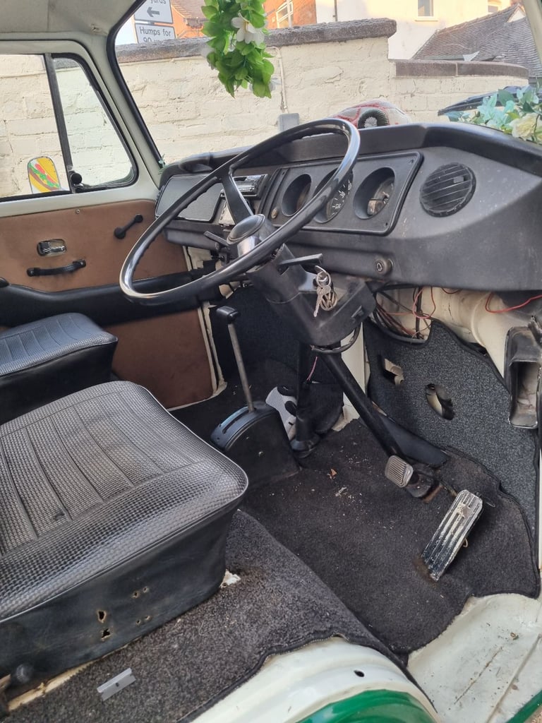 1975 vw T2 atomic micro bus 