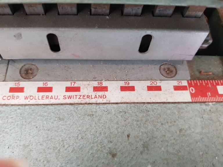 GBC comb binding machines