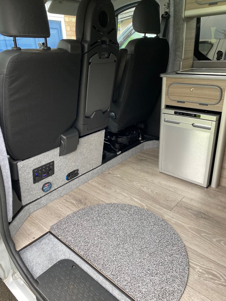 2016 RENAULT TRAFIC DAY VAN, MANUAL, 102,000 MILEAGE