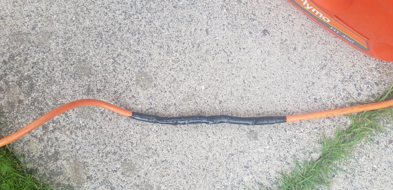 Flymo HT450 Hedge Trimmers Newly Serviced