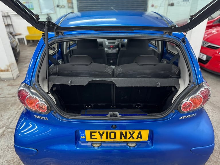 2010 Toyota AYGO 1.0 VVT-i Blue 5dr MMT HATCHBACK Petrol Automatic