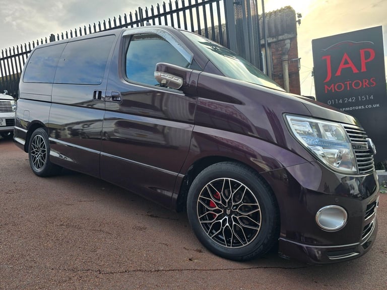 image for  Nissan Elgrand HIGHWAY STAR SERIES 3 Petrol Automatic