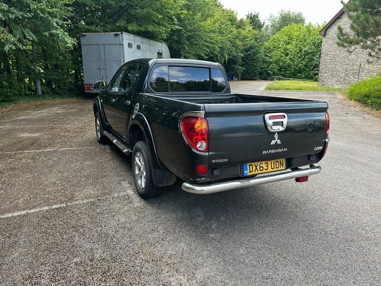 2013 Mitsubishi L200 Double Cab DI-D Barbarian 4WD Auto 176Bhp PICK UP Diesel Automatic