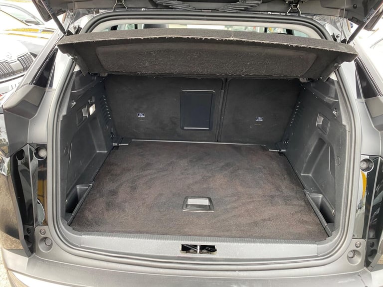 2017 Peugeot 3008 1.2 PureTech Allure EAT Euro 6 (s/s) 5dr HATCHBACK Petrol Automatic