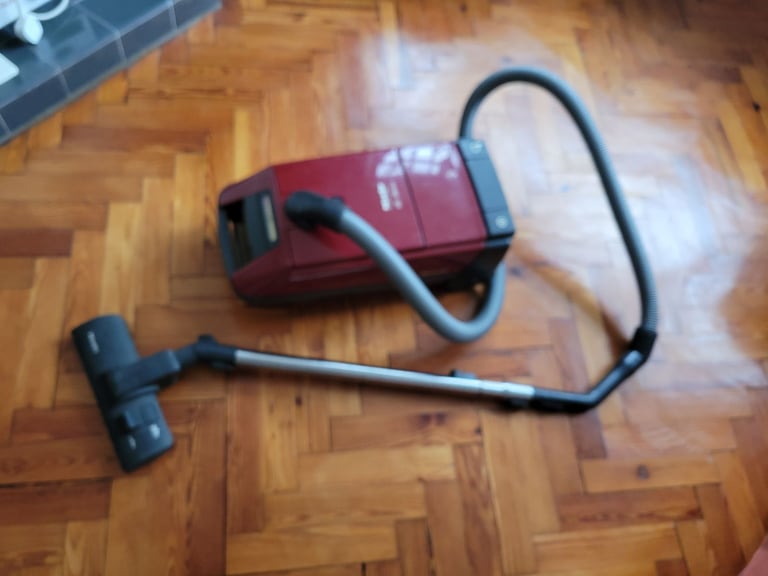 image for Miele Vacuum s228i Deluxe