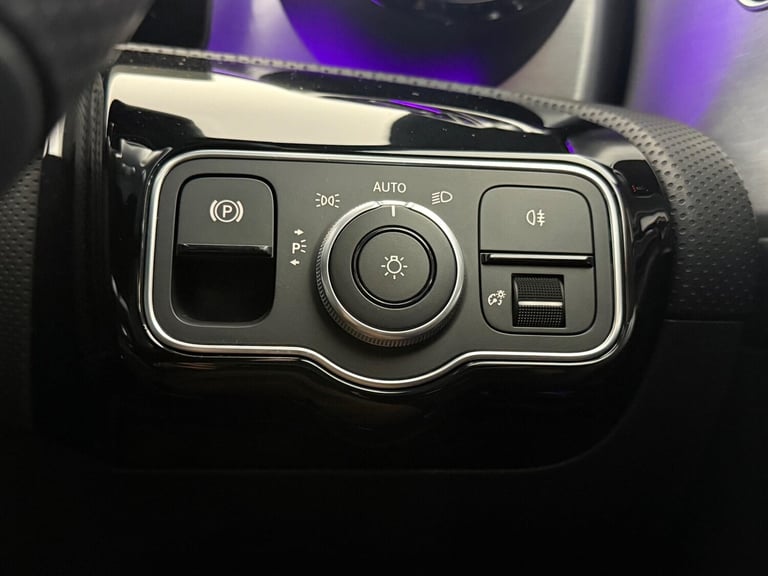  Mercedes-Benz CLA 2.0 CLA220d AMG Line (Premium Plus 2) Coupe 8G-DCT Euro 6 (s/s) 4dr Diesel Aut...