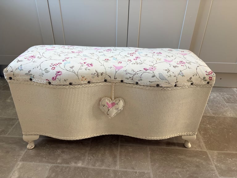 Vintage Ottoman - Lloyd Loom Style
