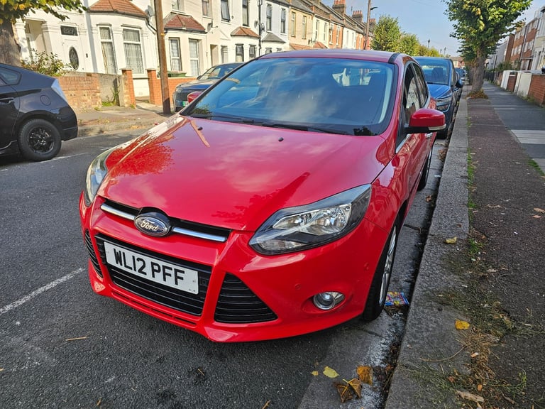 Ford, FOCUS, Hatchback, 2012, Manual, TITANIUM SPEC