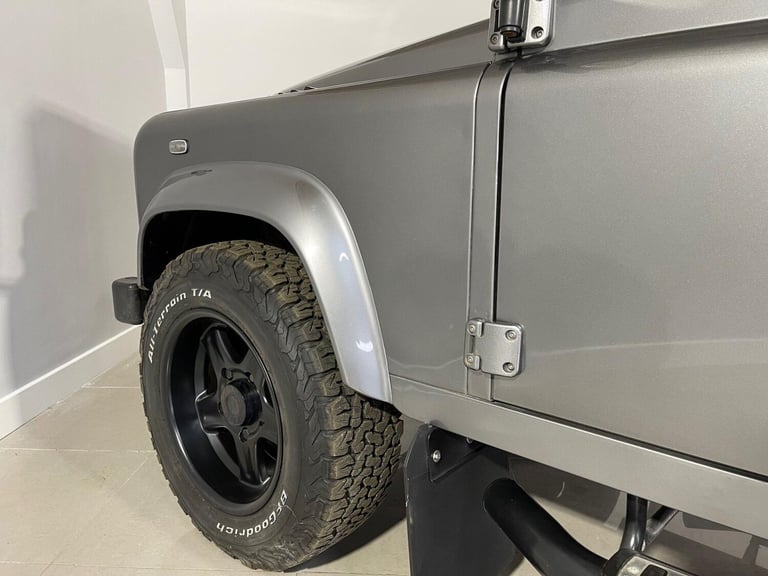 2009 Land Rover Defender XS Station Wagon TDCi ESTATE DIESEL Manual