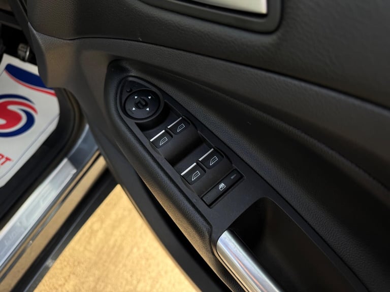 2019 Ford Kuga 1.5T EcoBoost ST-Line Euro 6 (s/s) 5dr HATCHBACK Petrol Manual