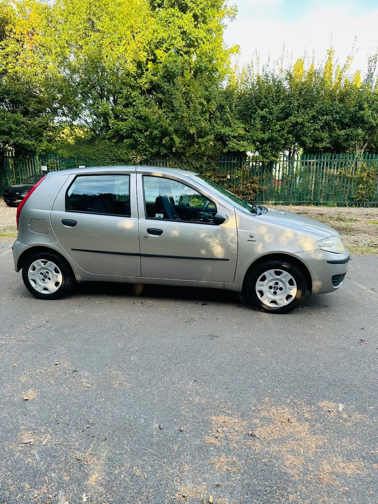 Fiat, PUNTO, Hatchback, 2004, Manual, 1242 (cc), 5 doors