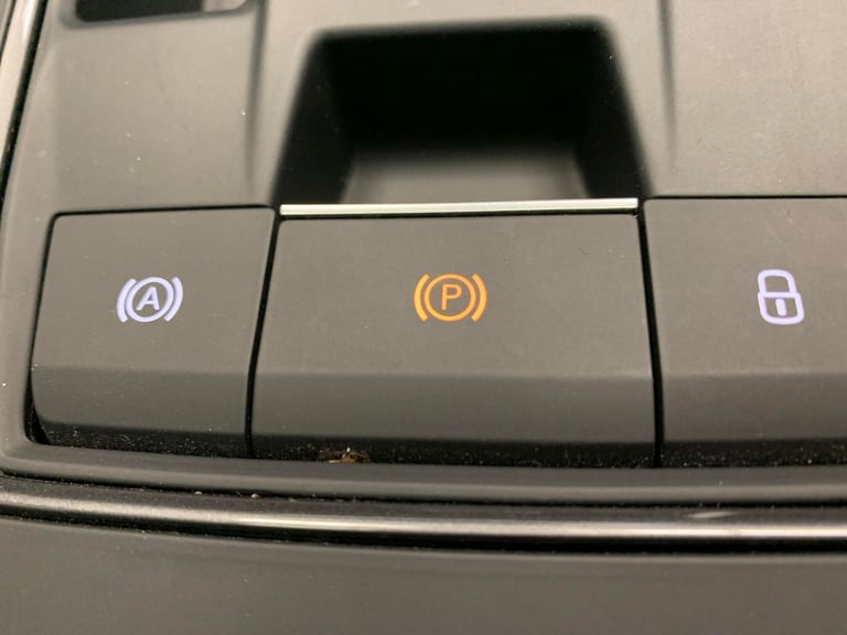 2024 Cupra Leon 1.4 eHybrid 12.8kWh VZ2 Design Edition Hatchback 5dr Petrol Plug-in Hybrid  Hatch...