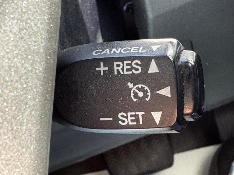 2010 Toyota Prius 1.8 VVT-h T Spirit CVT Euro 5 (s/s) 5dr HATCHBACK Petrol/Electric Hybrid Automatic