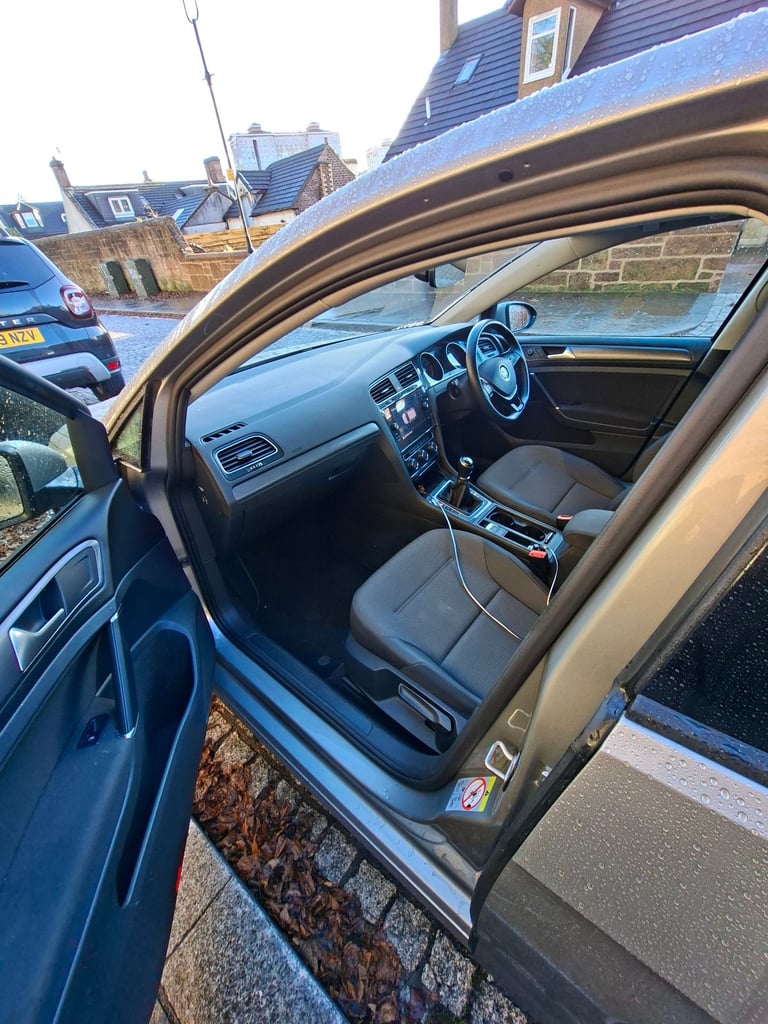 Volkswagen, GOLF, Hatchback, 2017, Manual, 1498 (cc), 5 doors